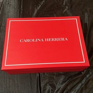 Carolina Herrera box